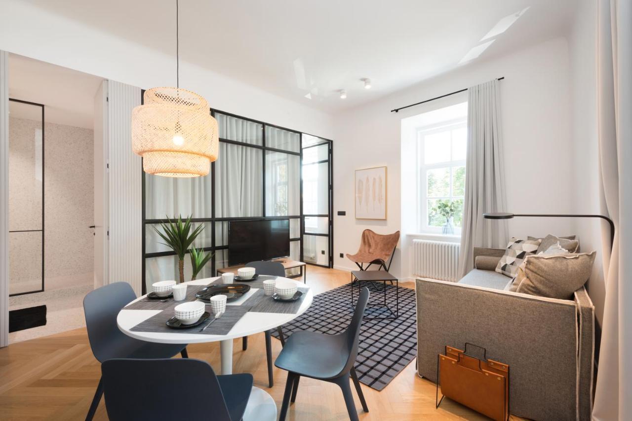 Apartments Rog リュブリャナ エクステリア 写真